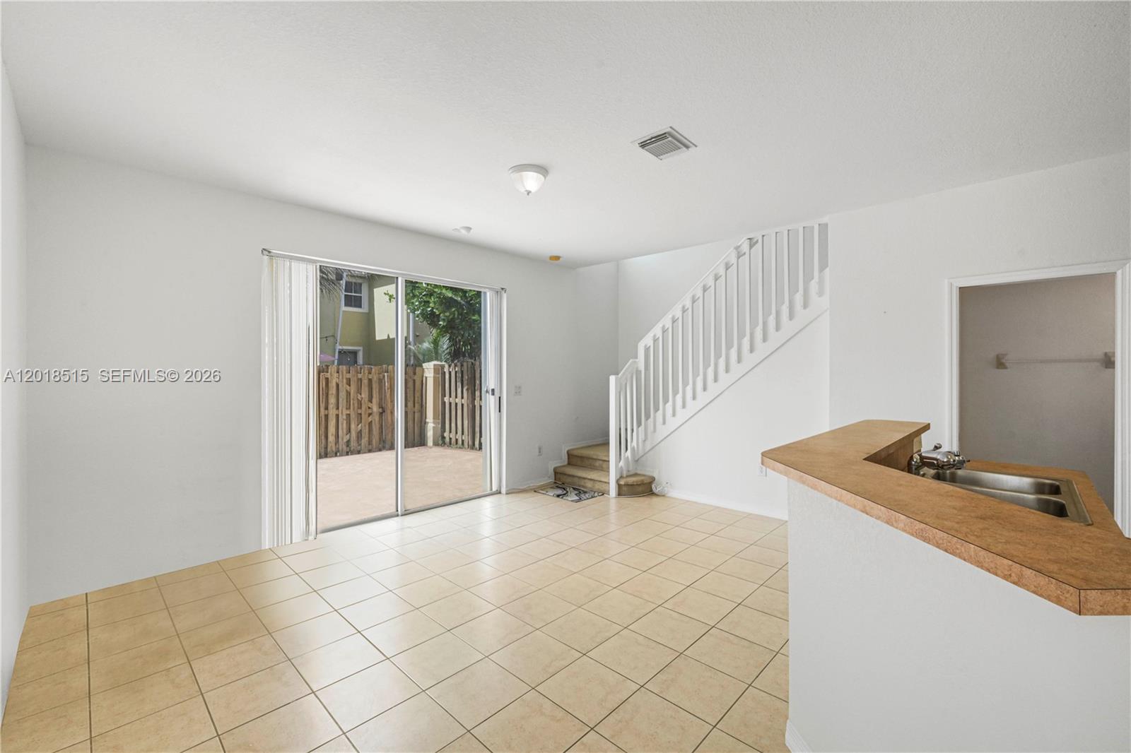 CENTURY BREEZE - Residential