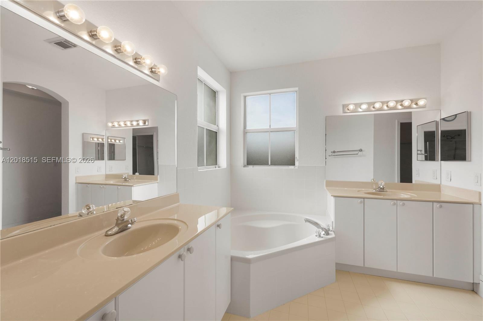 CENTURY BREEZE - Residential