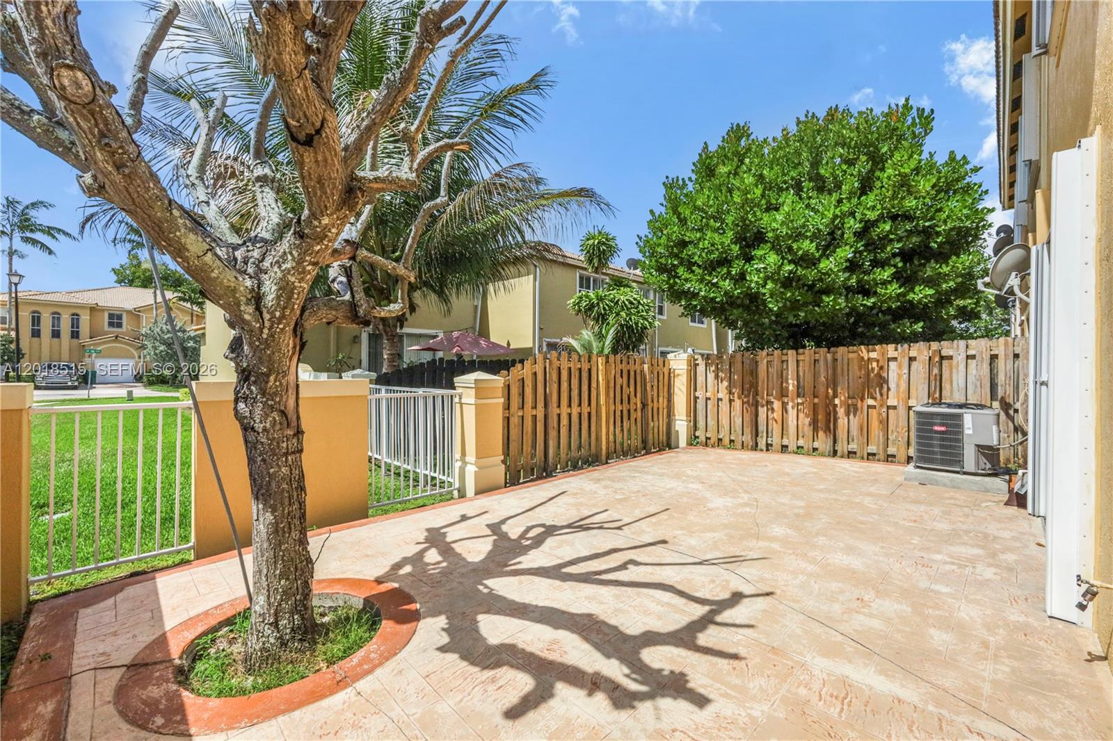 CENTURY BREEZE - Residential