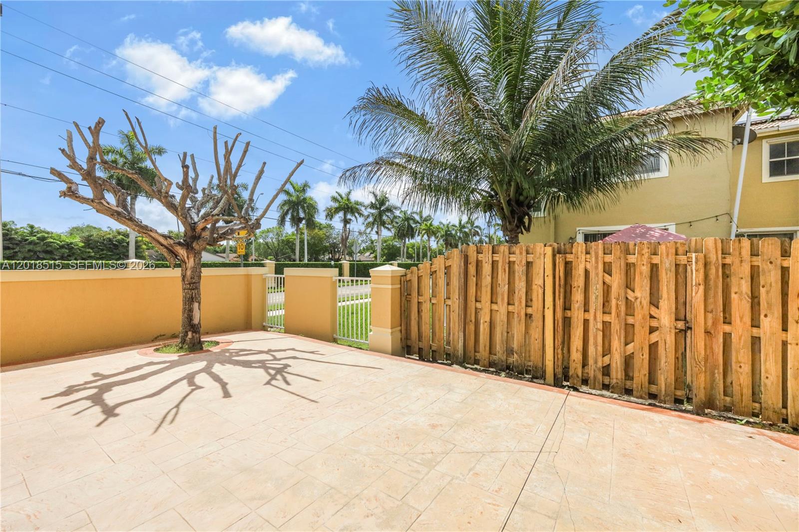 CENTURY BREEZE - Residential