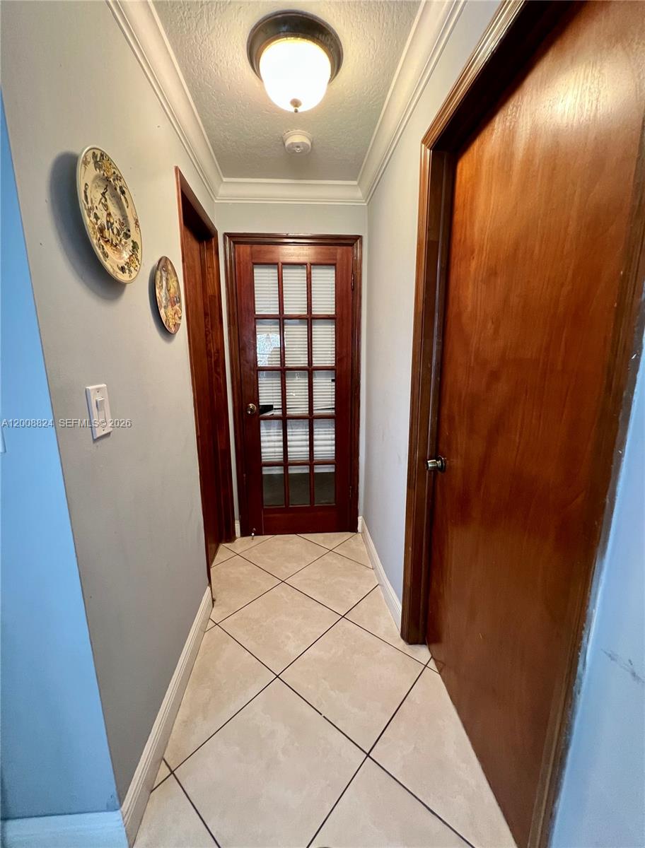 LOS PASEOS - Residential