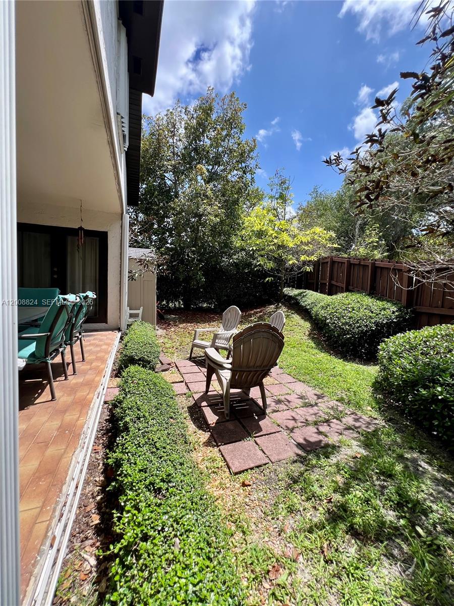 LOS PASEOS - Residential