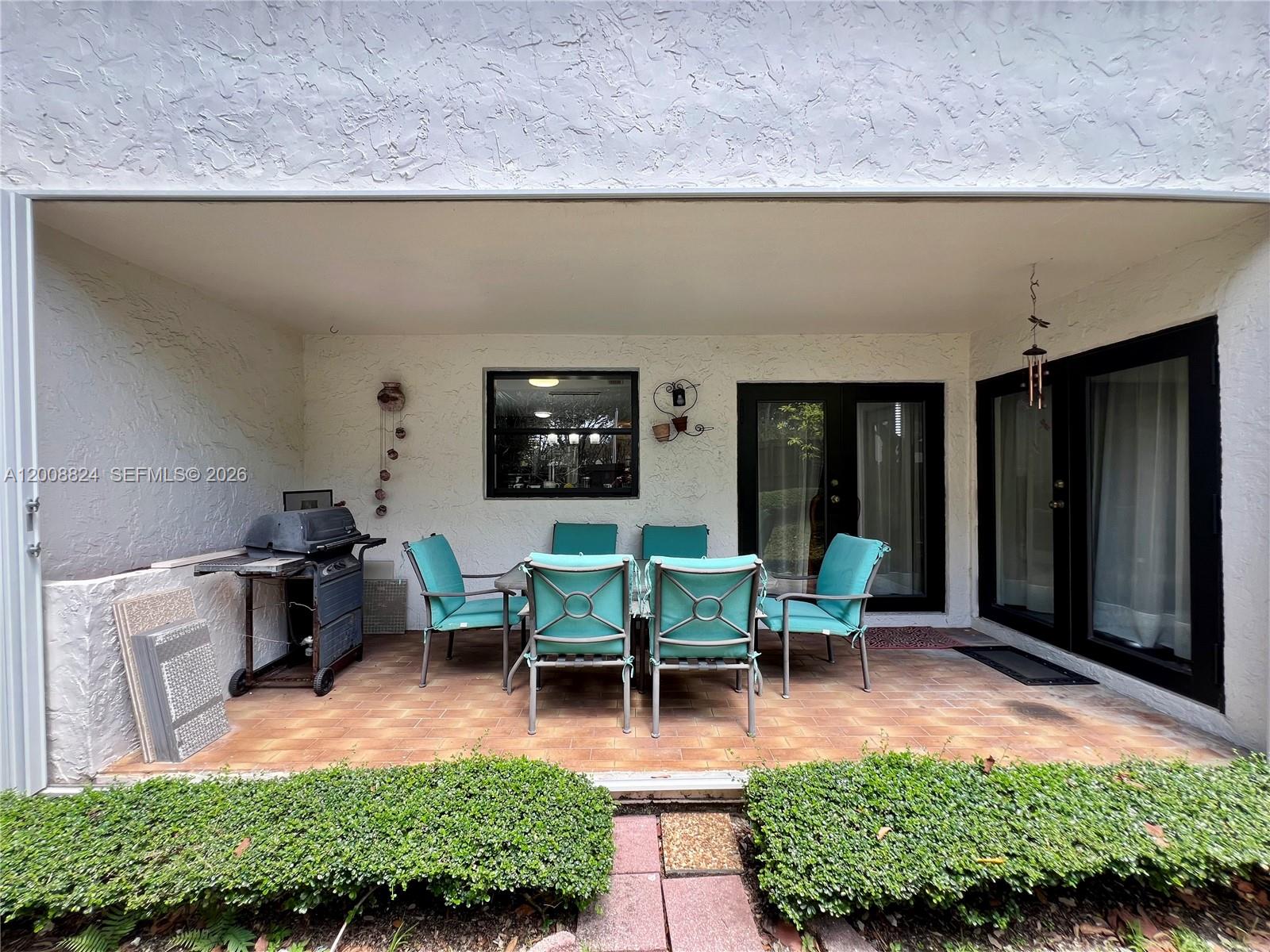 LOS PASEOS - Residential