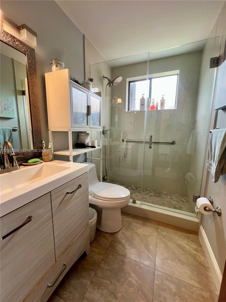 LOS PASEOS - Residential