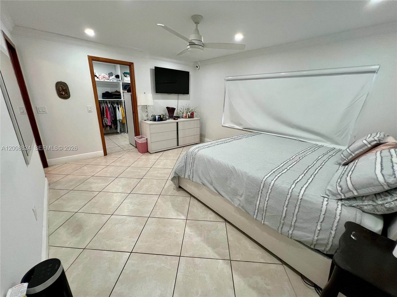 LOS PASEOS - Residential