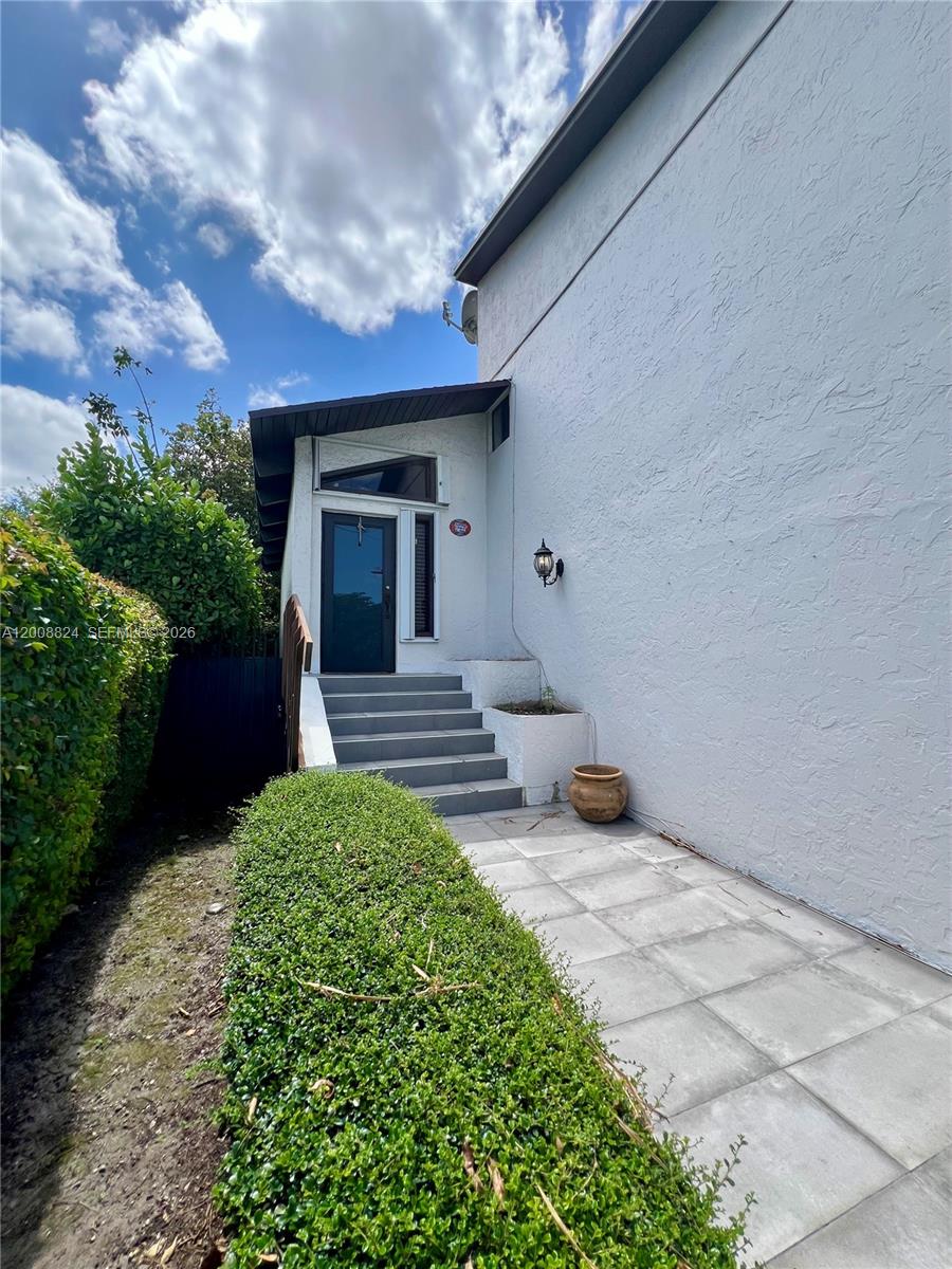 LOS PASEOS - Residential