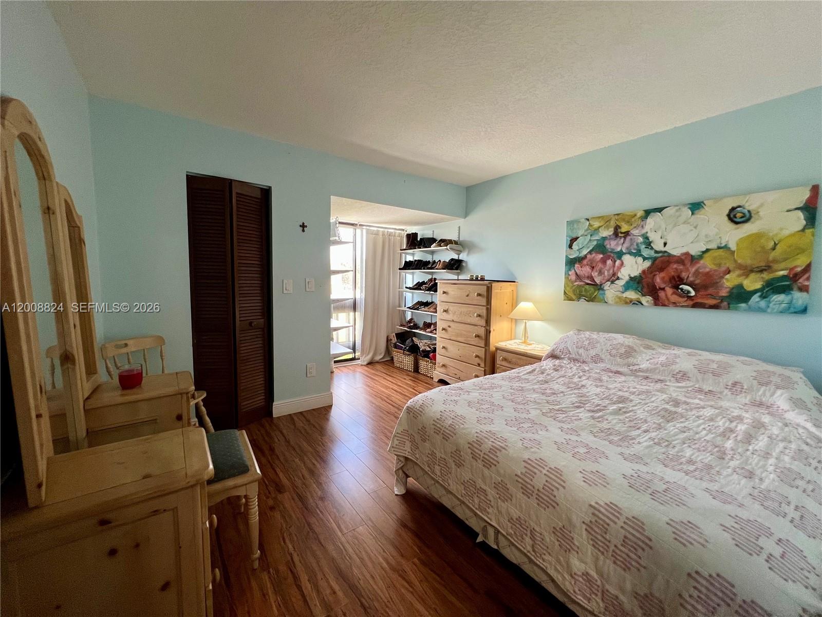 LOS PASEOS - Residential