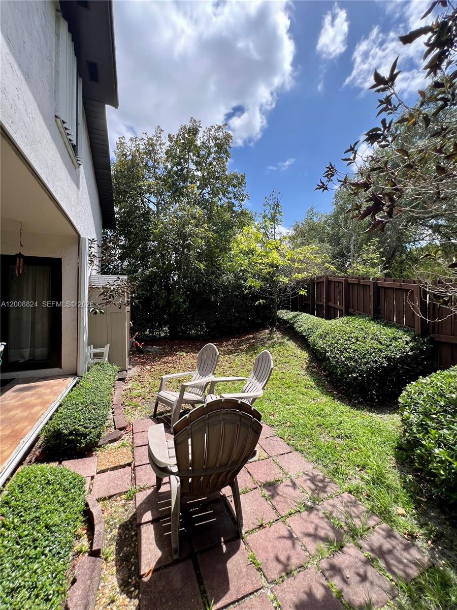 LOS PASEOS - Residential