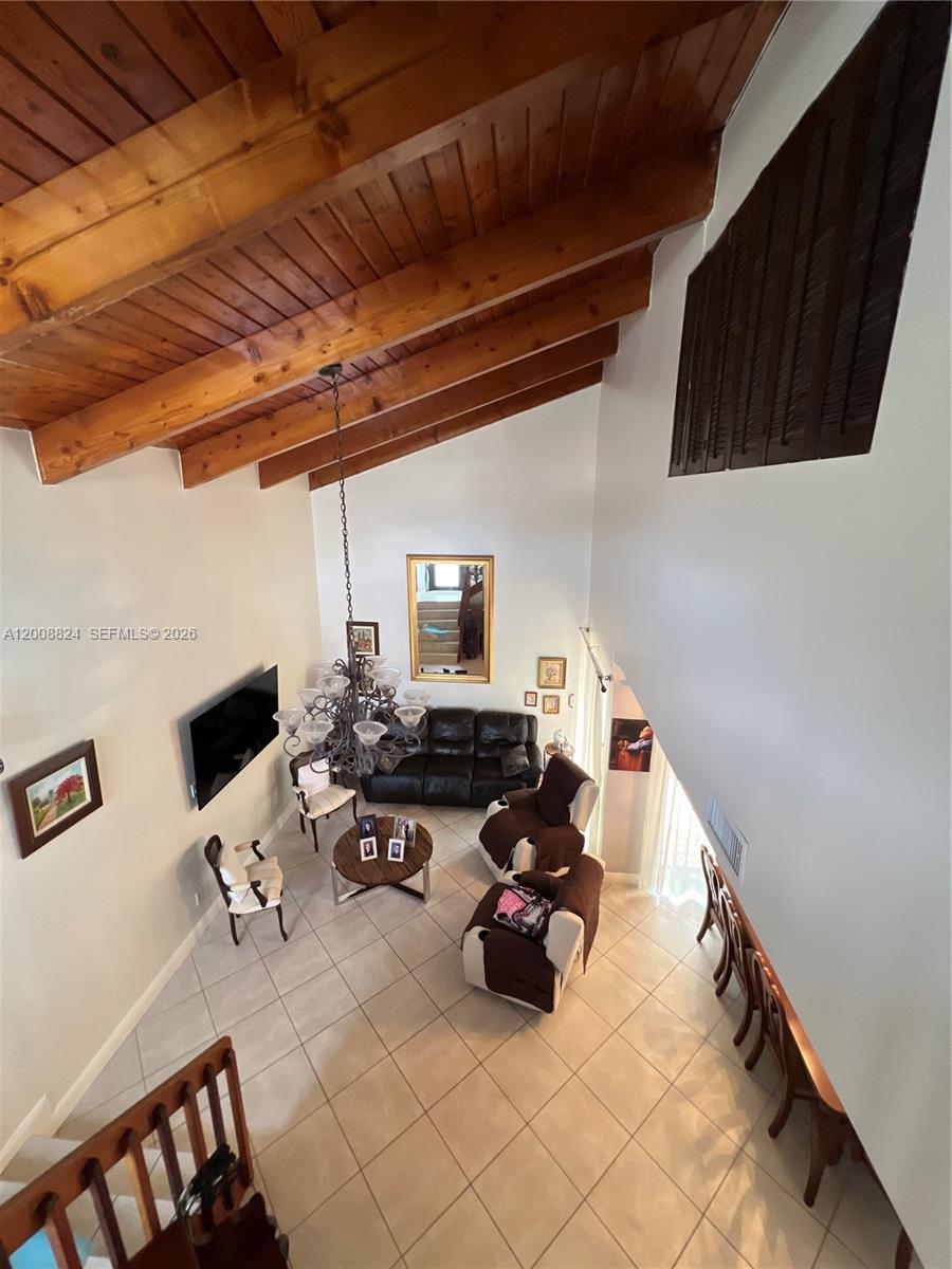 LOS PASEOS - Residential