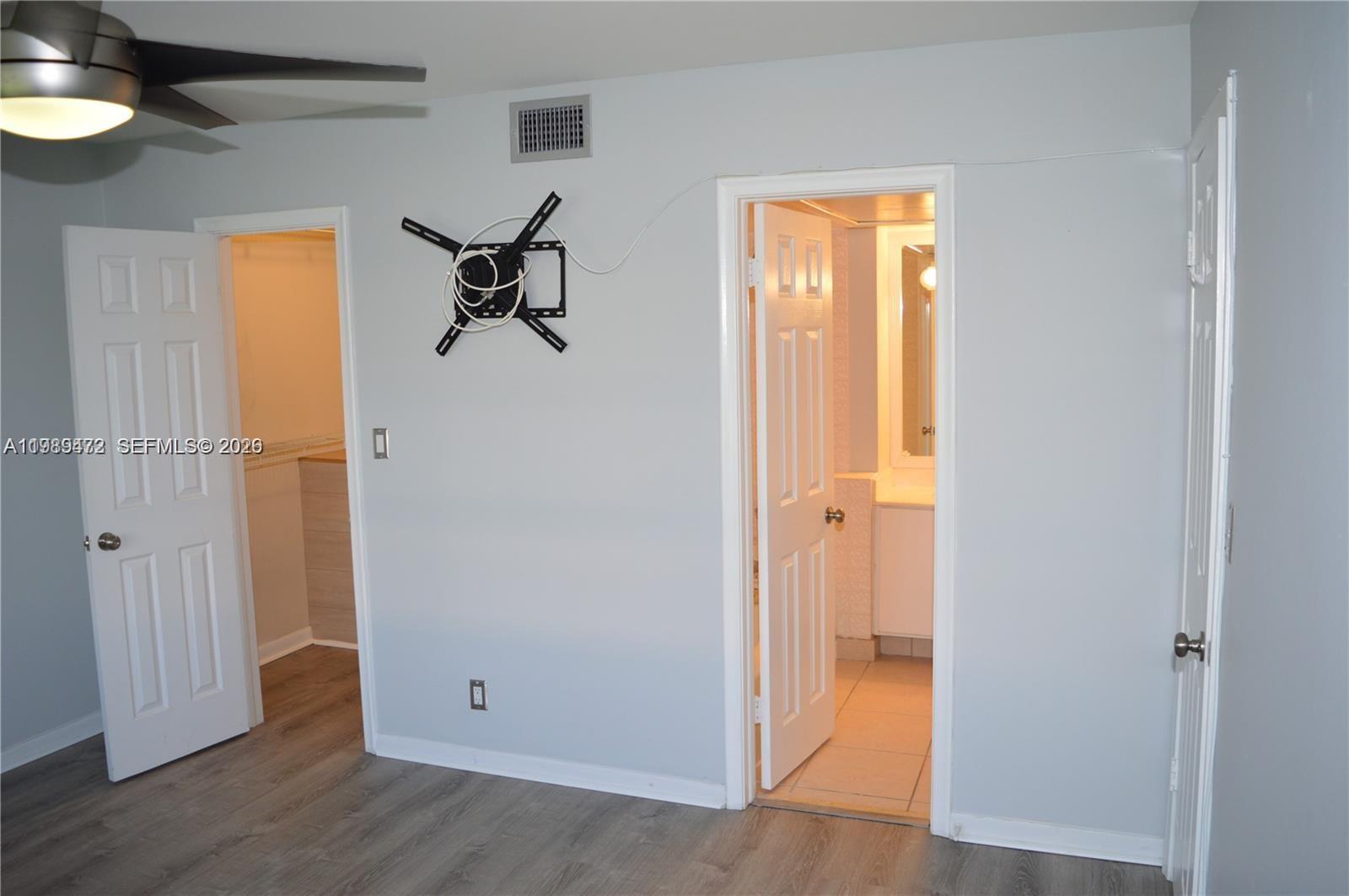 MANOR GROVE VILLAGE ONE I - Residential Lease