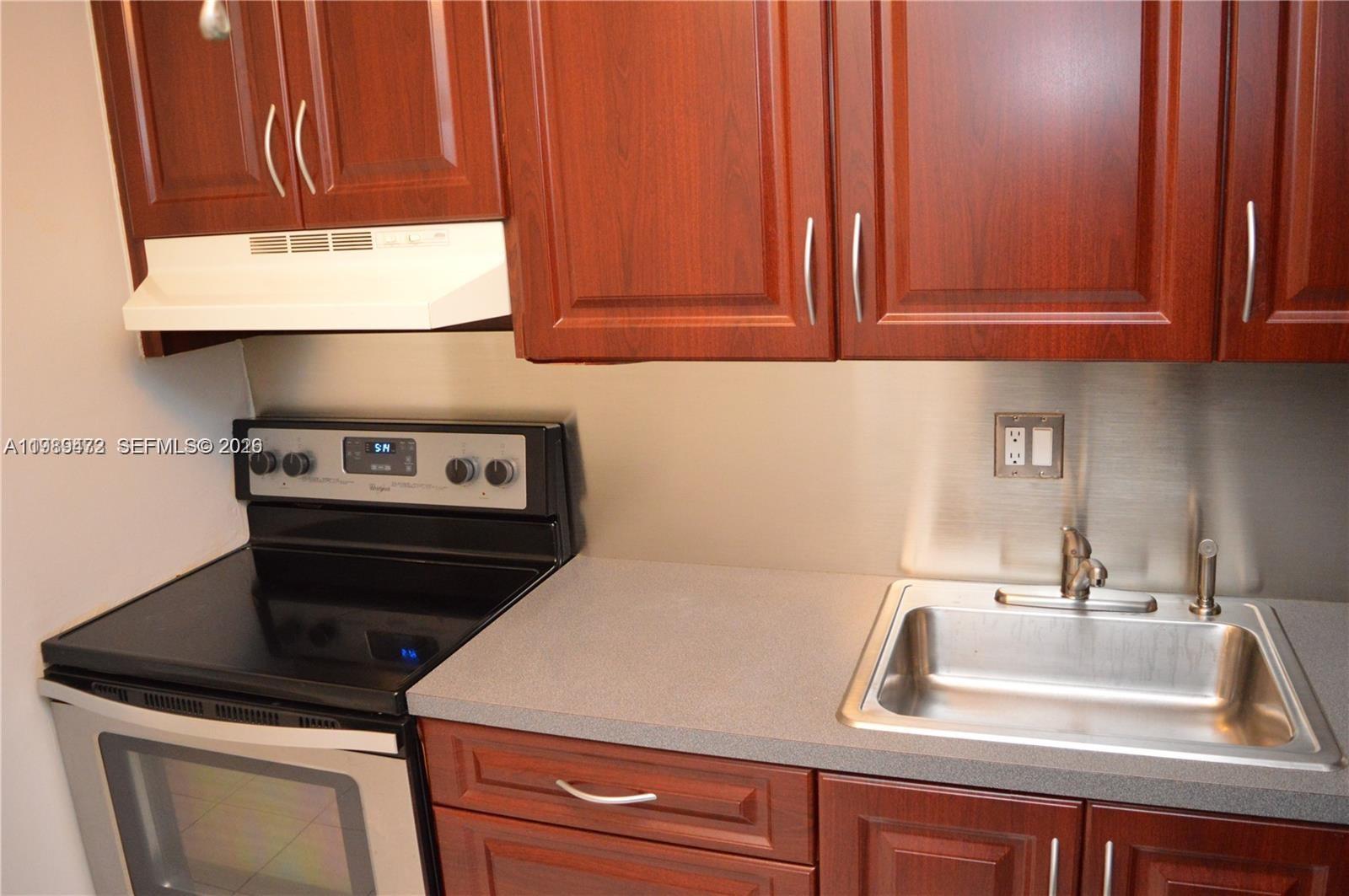 MANOR GROVE VILLAGE ONE I - Residential Lease