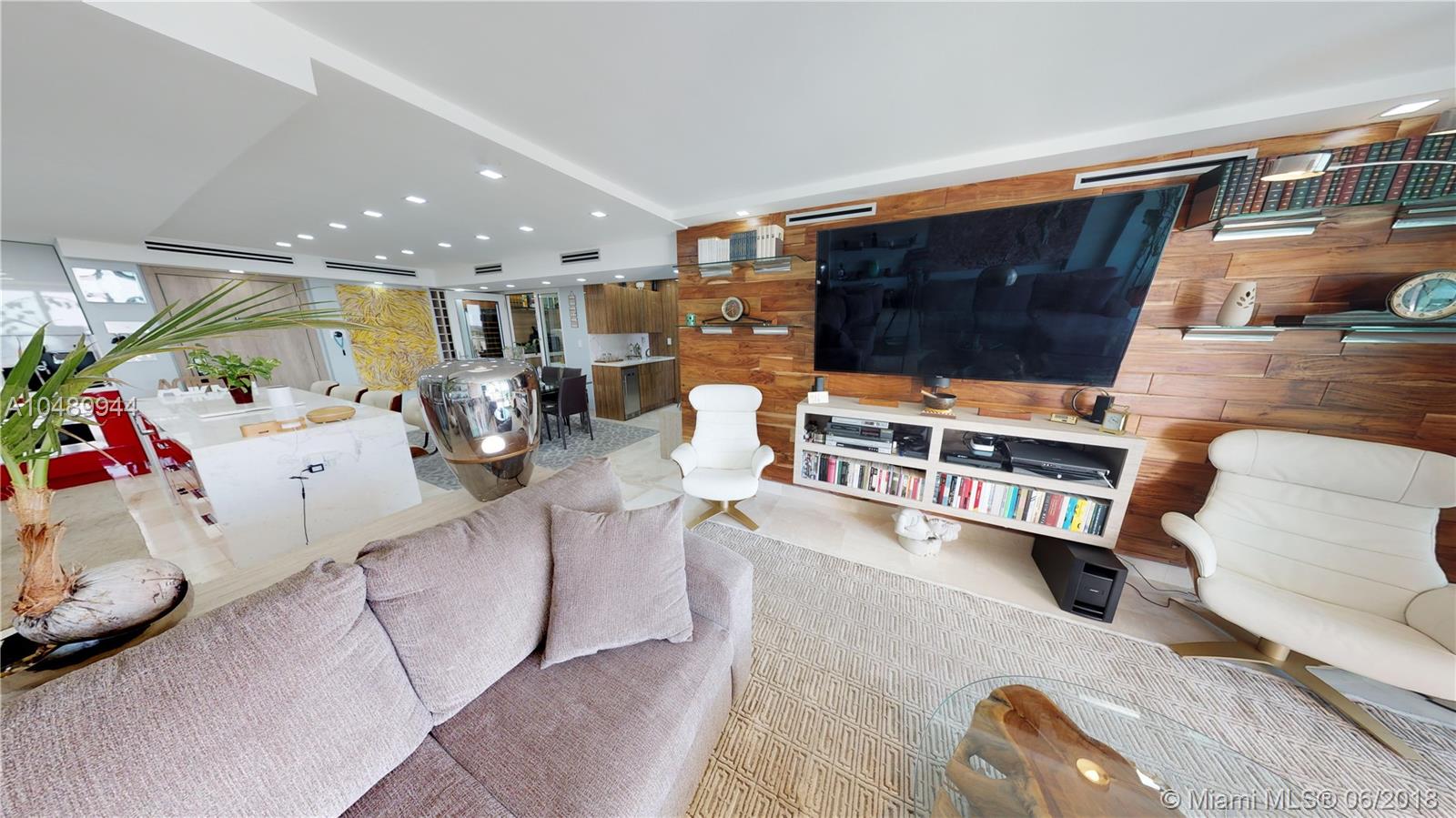 ST REGIS APTS CONDO - Residential