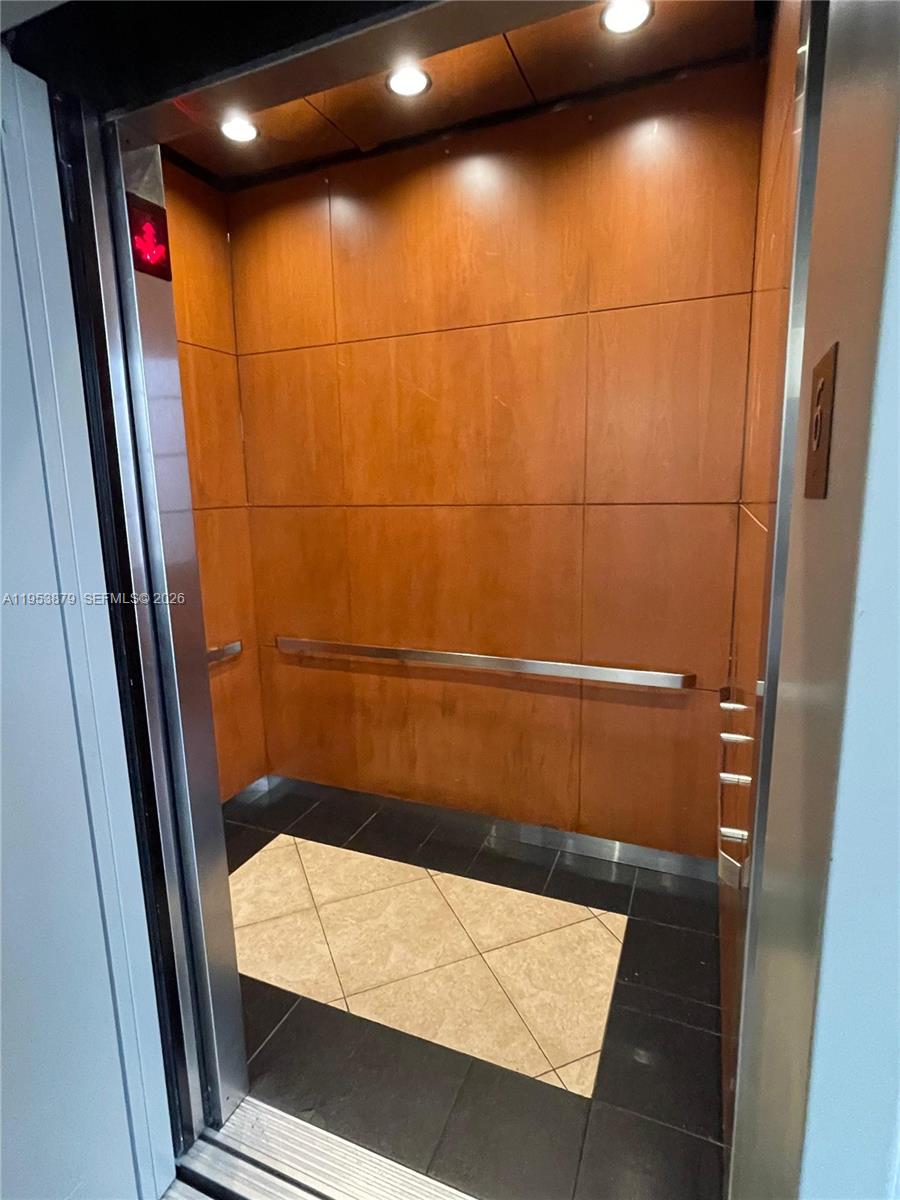 ALAQUA CONDO - Residential