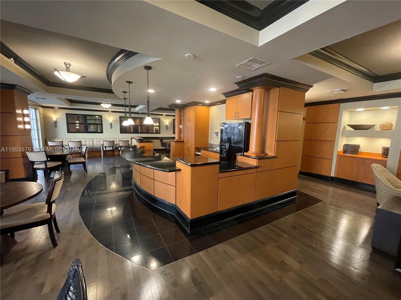 ALAQUA CONDO - Residential