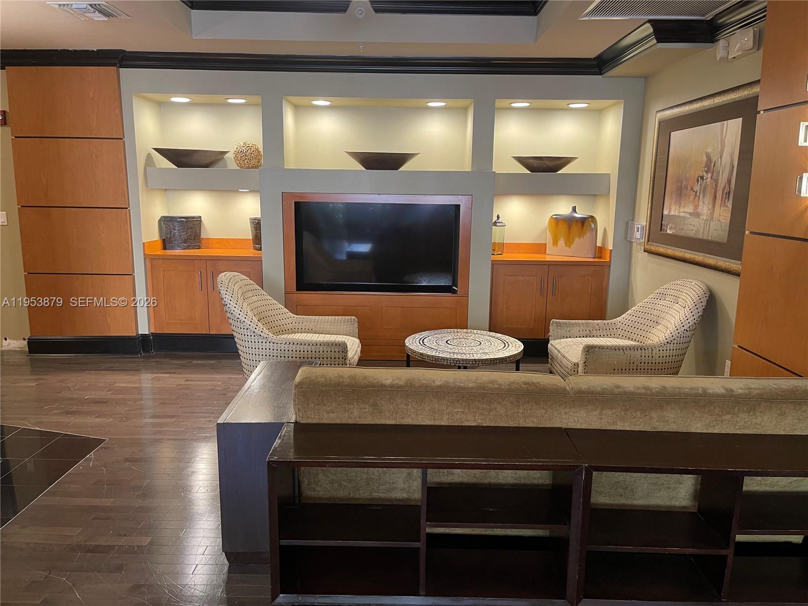 ALAQUA CONDO - Residential