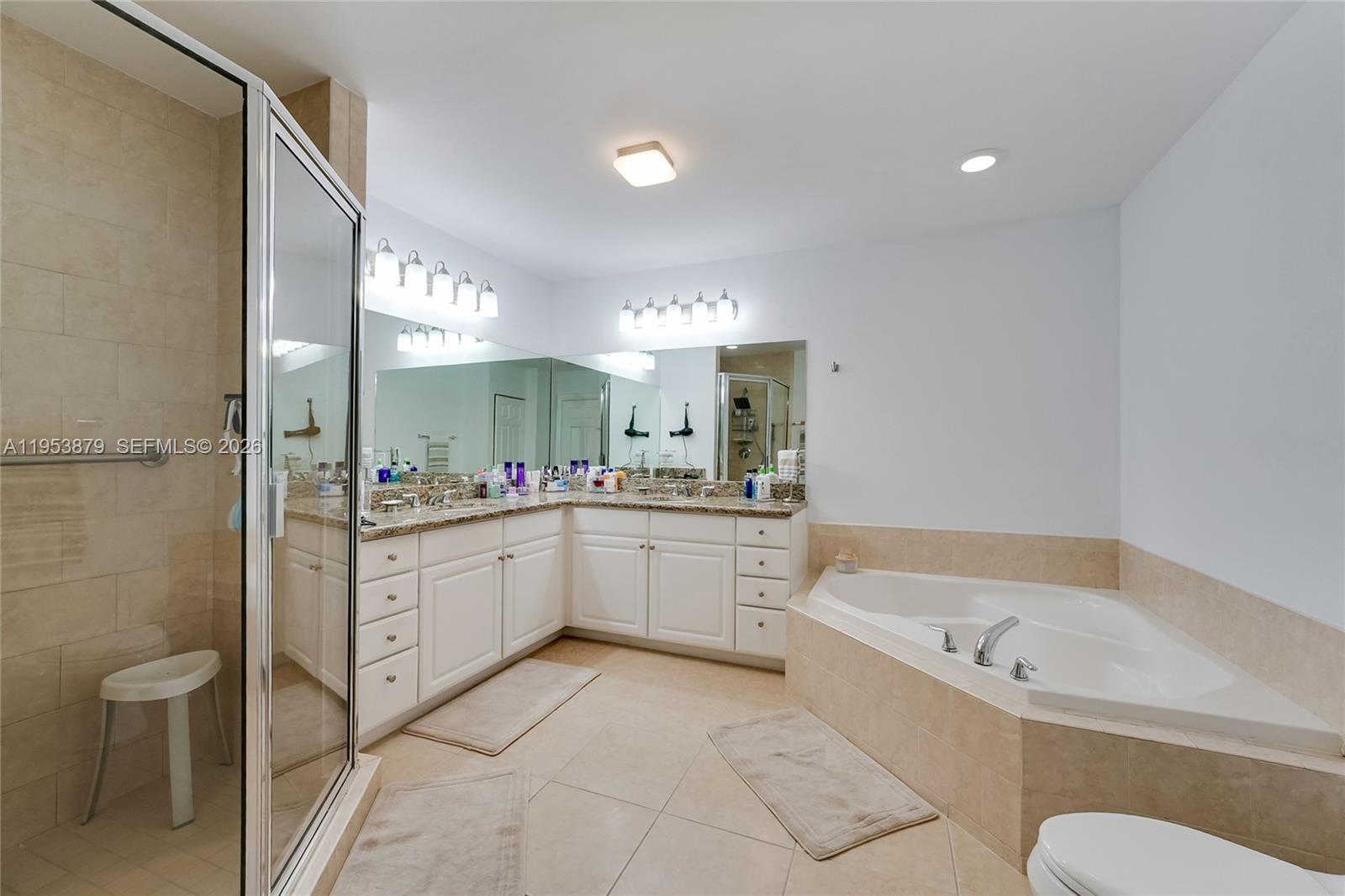 ALAQUA CONDO - Residential