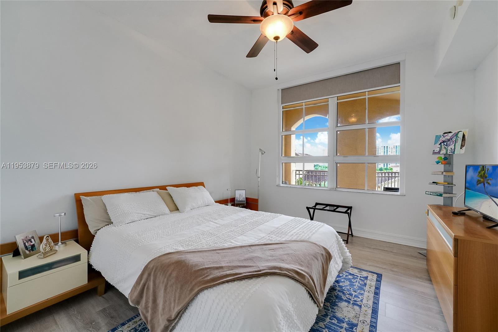 ALAQUA CONDO - Residential