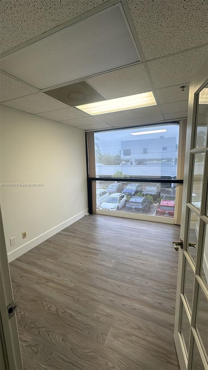 Prime office space available on the 2nd floor of a well-maintained building with elevator access. This 299+ sq. ft. unit offers a professional environment ideal for various business operations. Located on E Oakland Park Blvd, it provides excellent visibility and easy accessibility. Perfect for startups, established companies, or solo professionals. Elevate your business in this prestigious location.
Additional amenities include a shared conference room, waiting room, and kitchenette.
Contact us today to schedule a viewing.