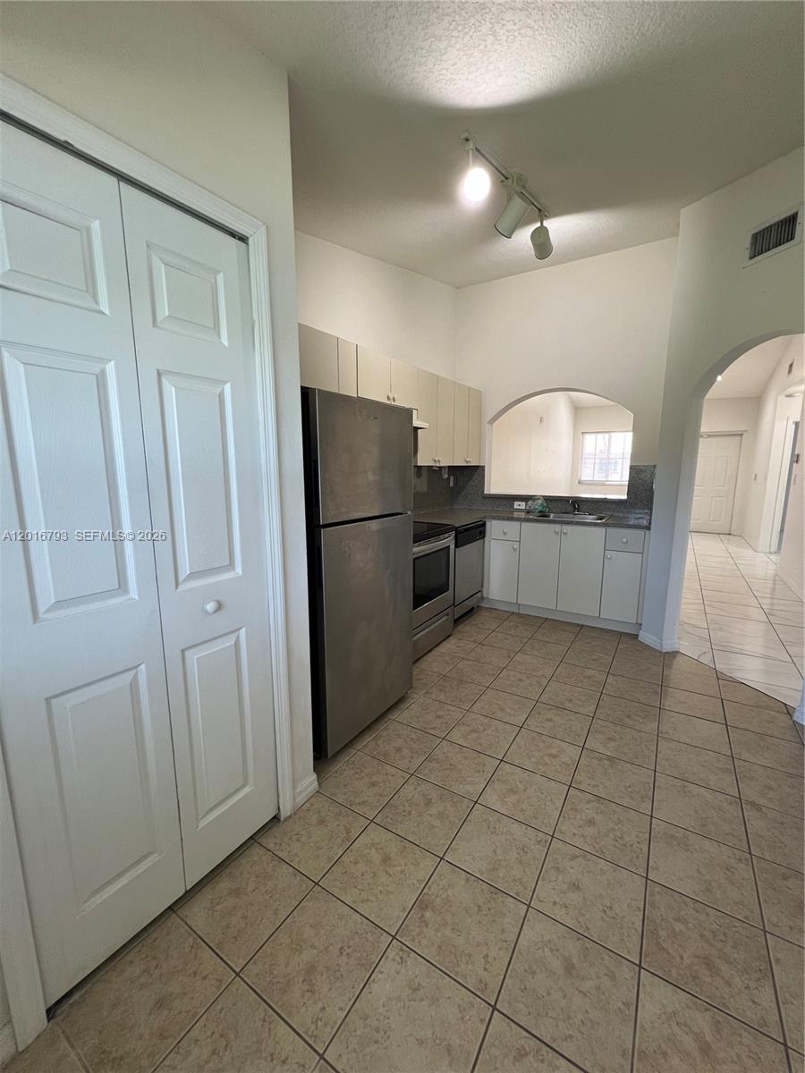 2931 SE 12 RD 204-55