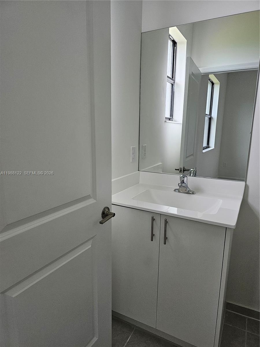 PINE ISLE - Residential Lease