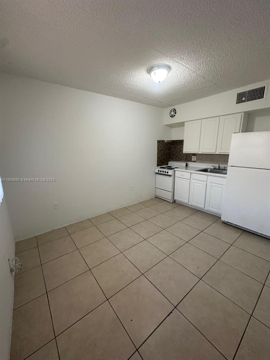 101 FORT LAUDERDALE CONDO - Residential Lease