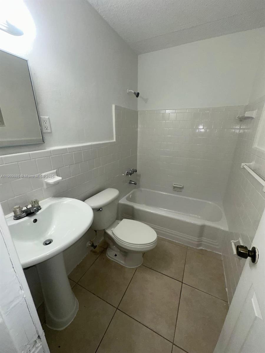 101 FORT LAUDERDALE CONDO - Residential Lease