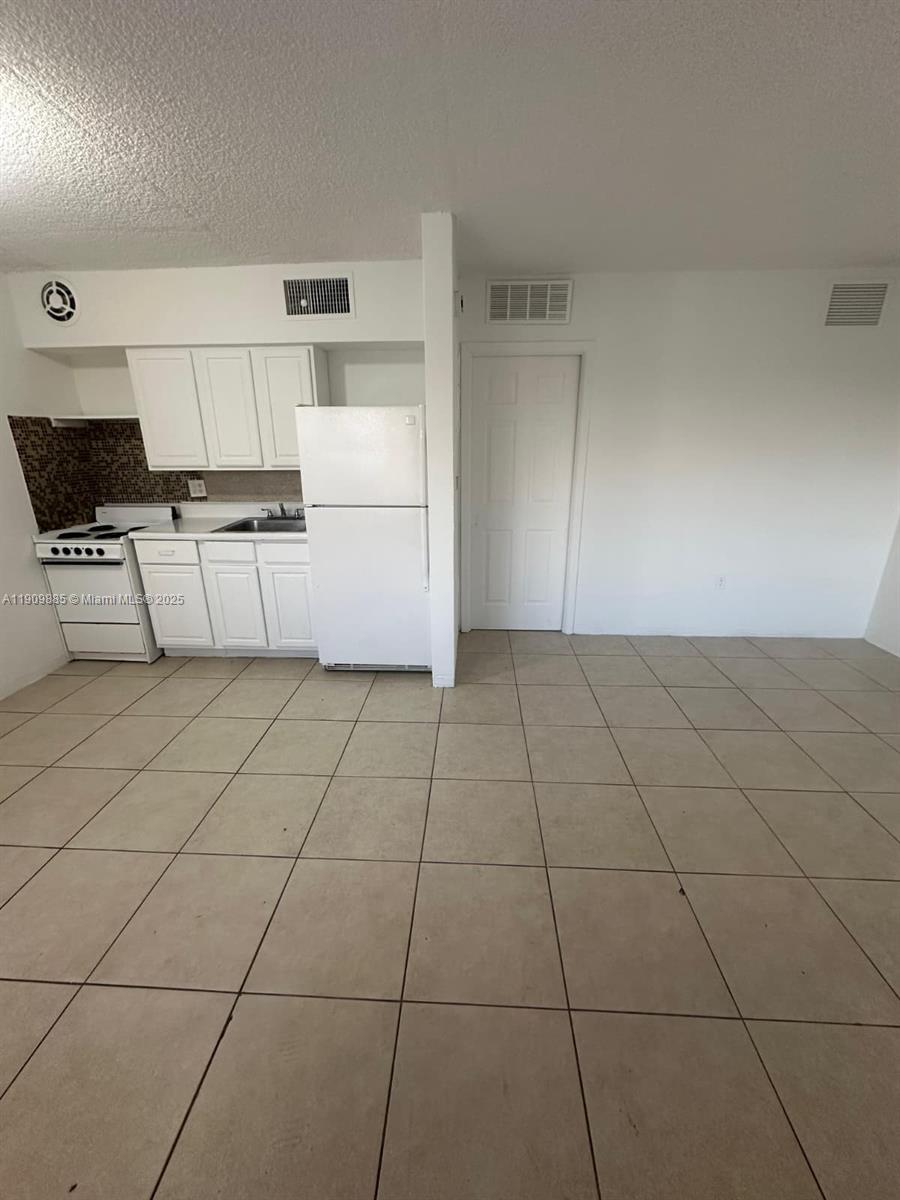 101 FORT LAUDERDALE CONDO - Residential Lease