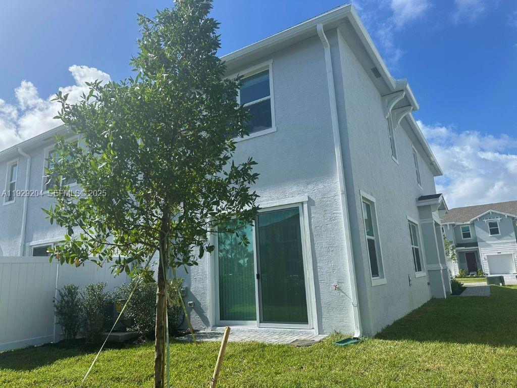 VERANDA PLAT NO. 9 - Residential Lease