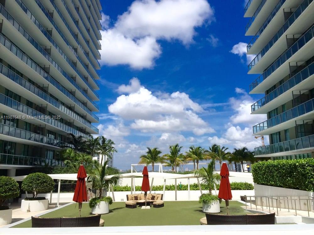 THE AXIS ON BRICKELL II C - Residential Lease