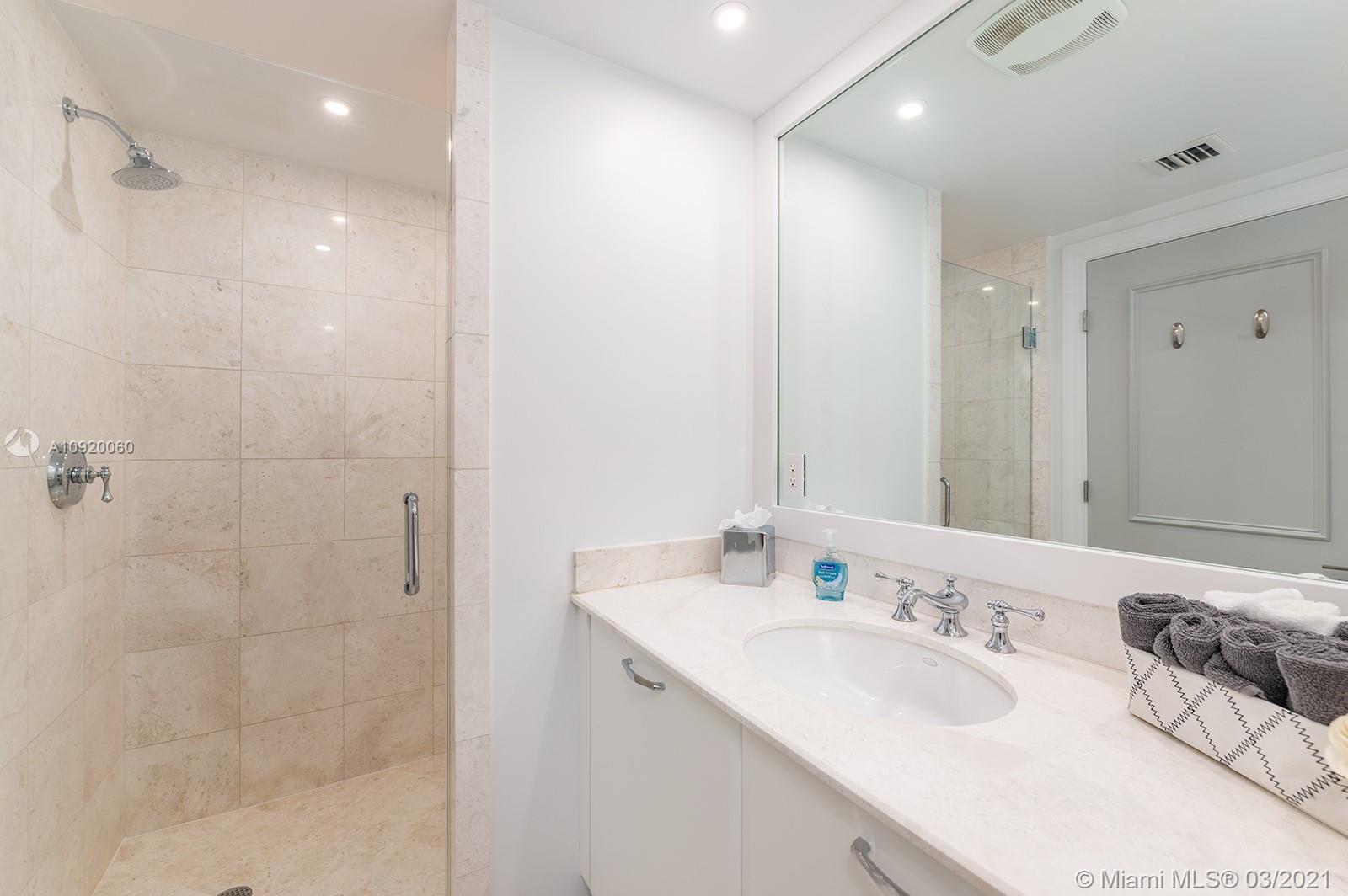 DIPLOMAT OCEANFRONT RESID - Residential Lease