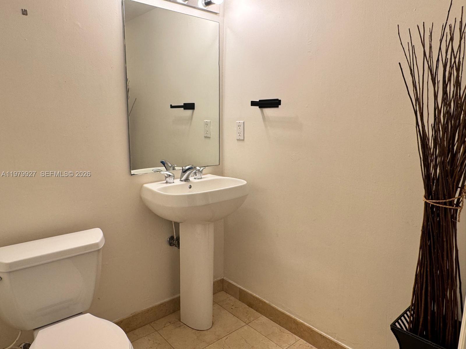 LOFTS ON BRICKELL I CONDO - Residential Lease