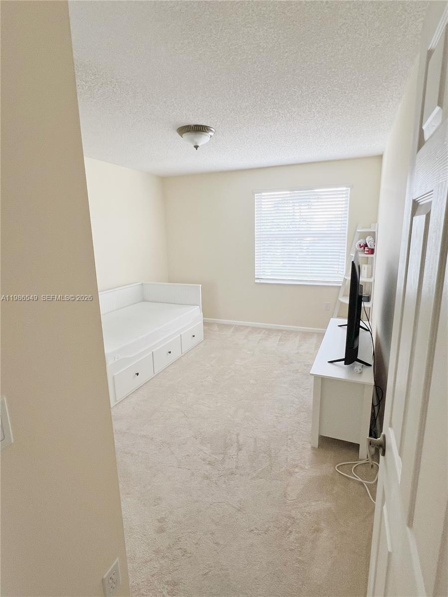 TOWNGATE - Residential