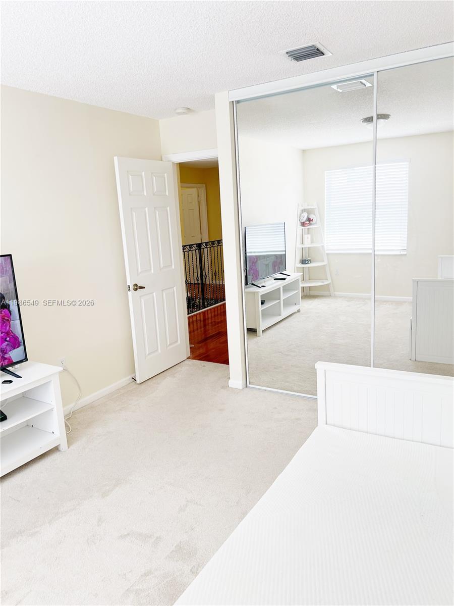 TOWNGATE - Residential