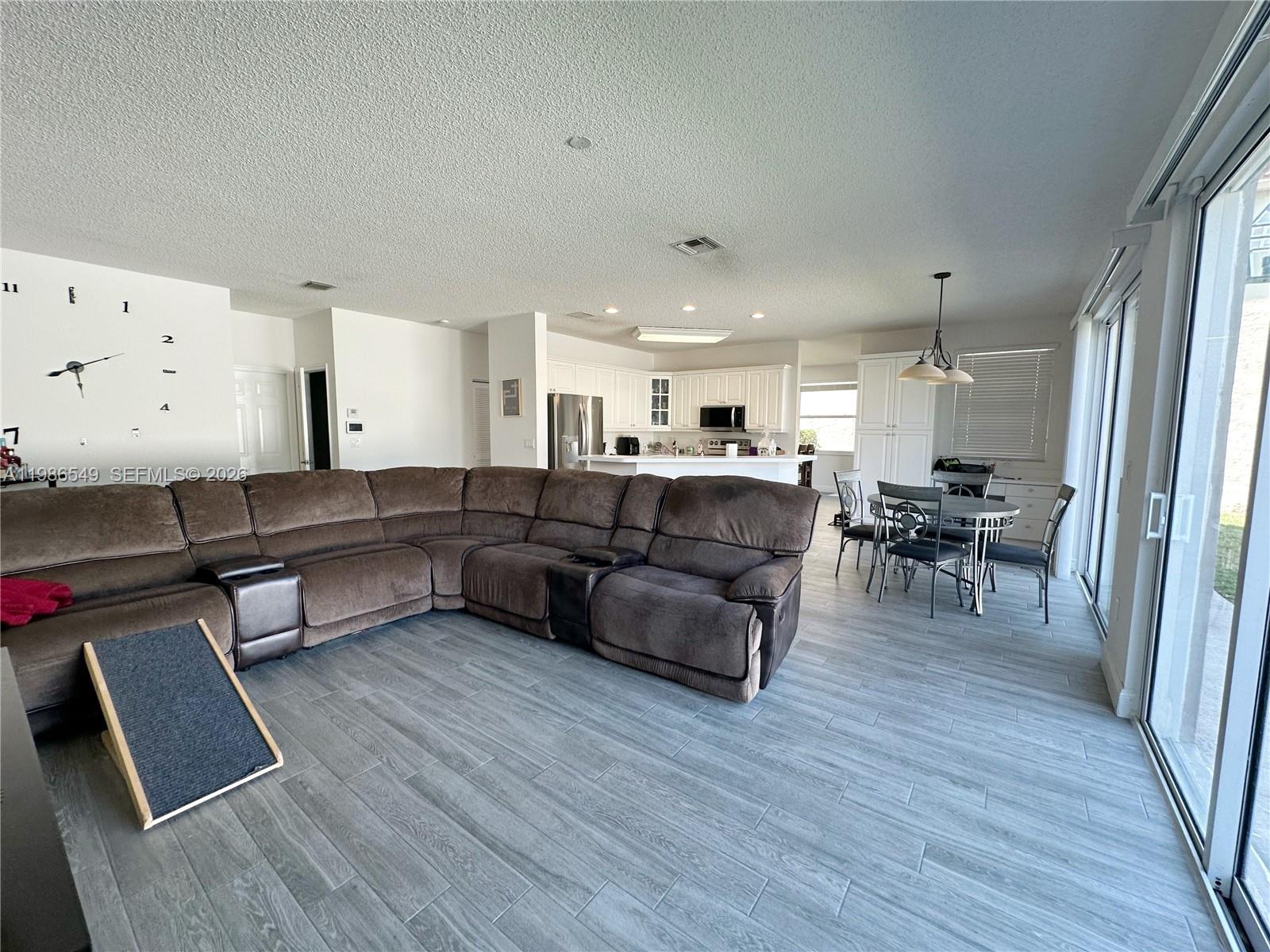 TOWNGATE - Residential