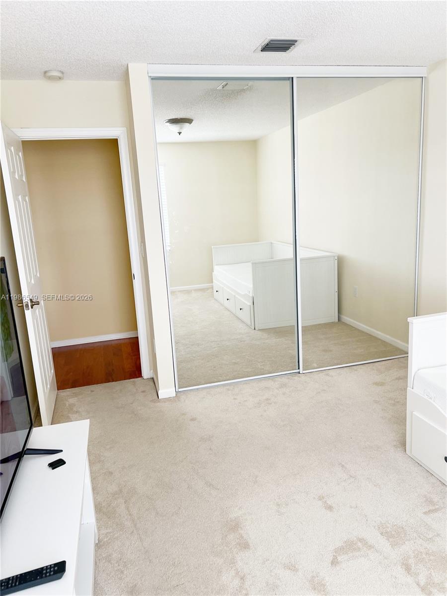 TOWNGATE - Residential