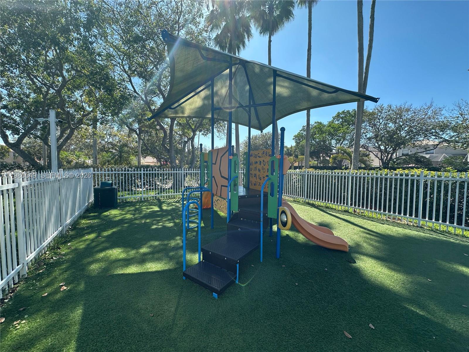 TOWNGATE - Residential