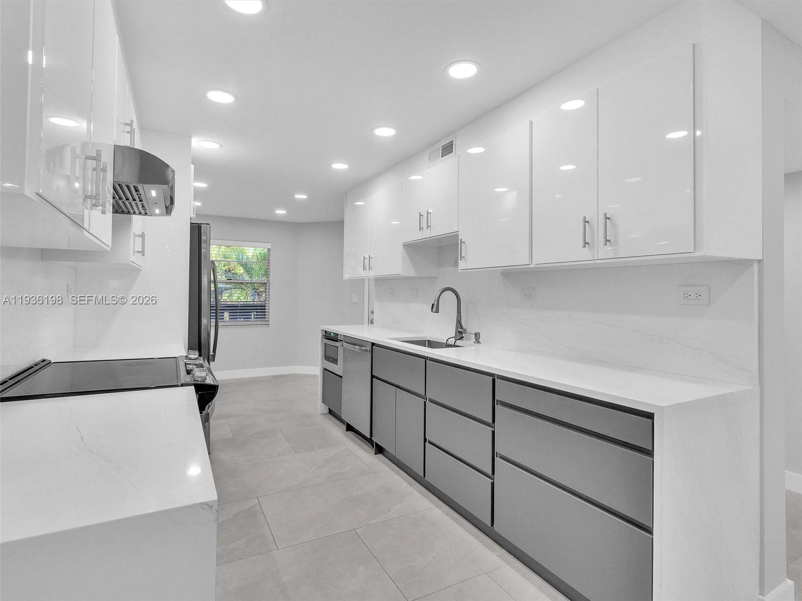 ABACO VILLAGE A CONDO - Residential