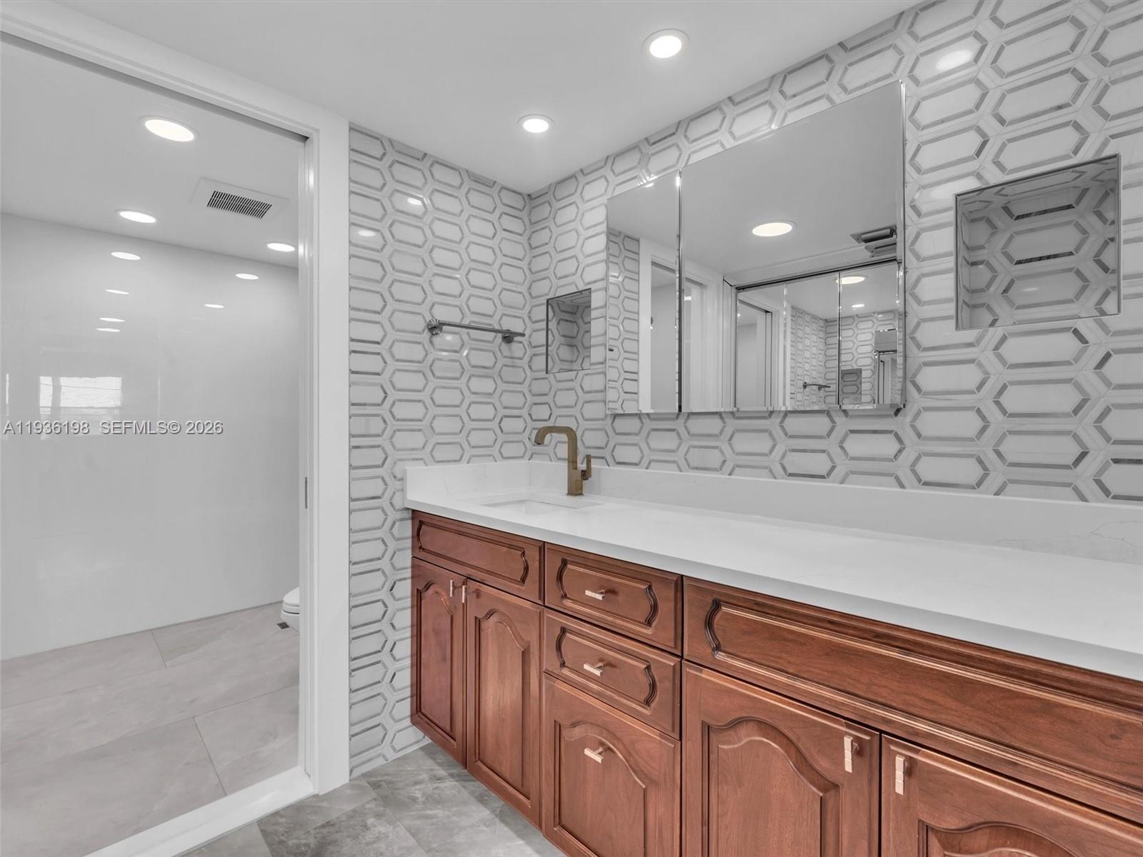 ABACO VILLAGE A CONDO - Residential