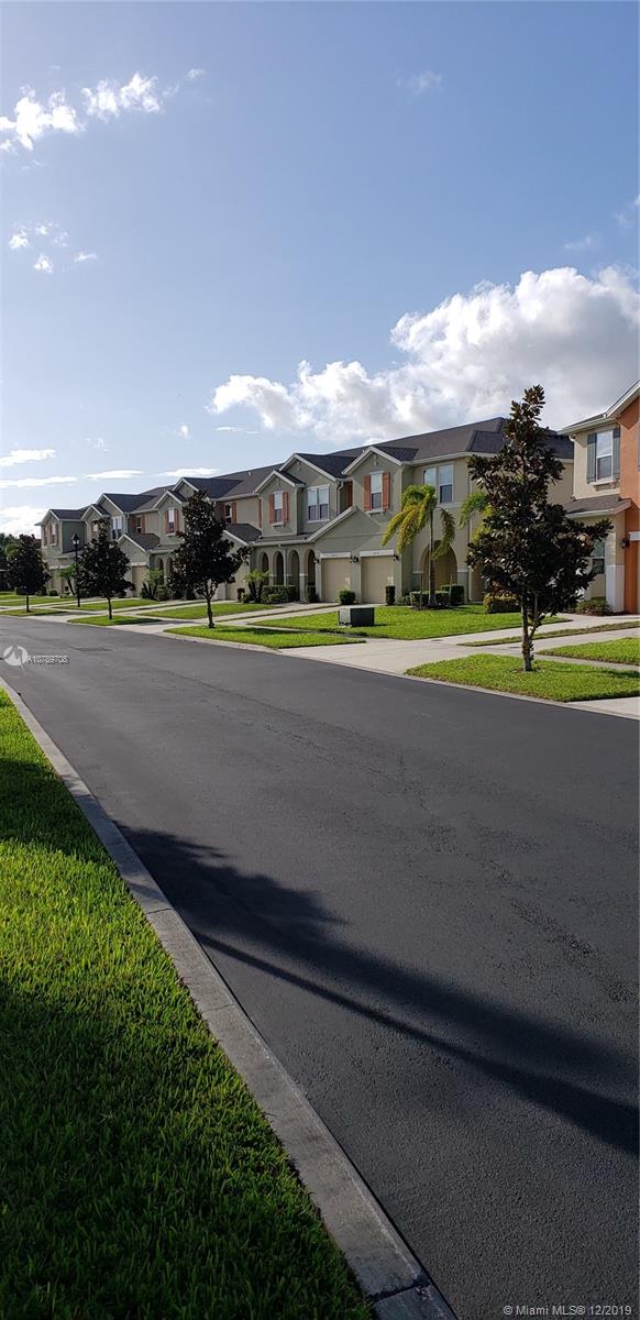 COMPASS BAY - Residential Lease