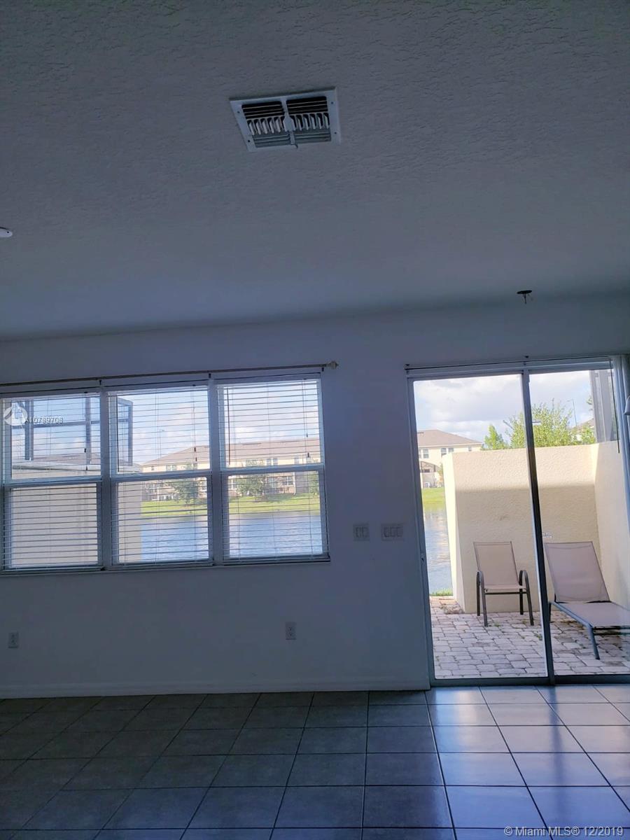 COMPASS BAY - Residential Lease