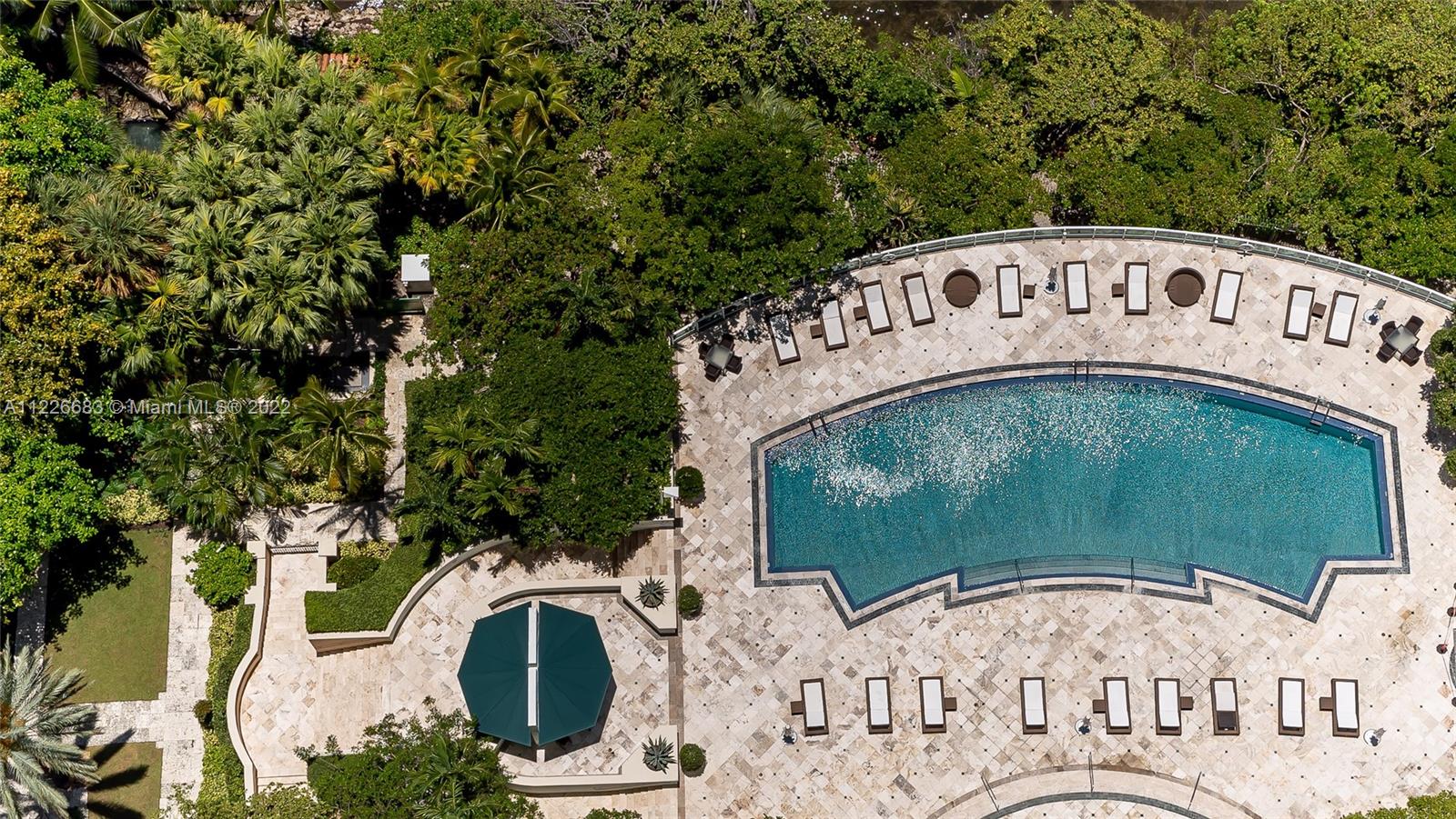 SANTA MARIA CONDO - Residential