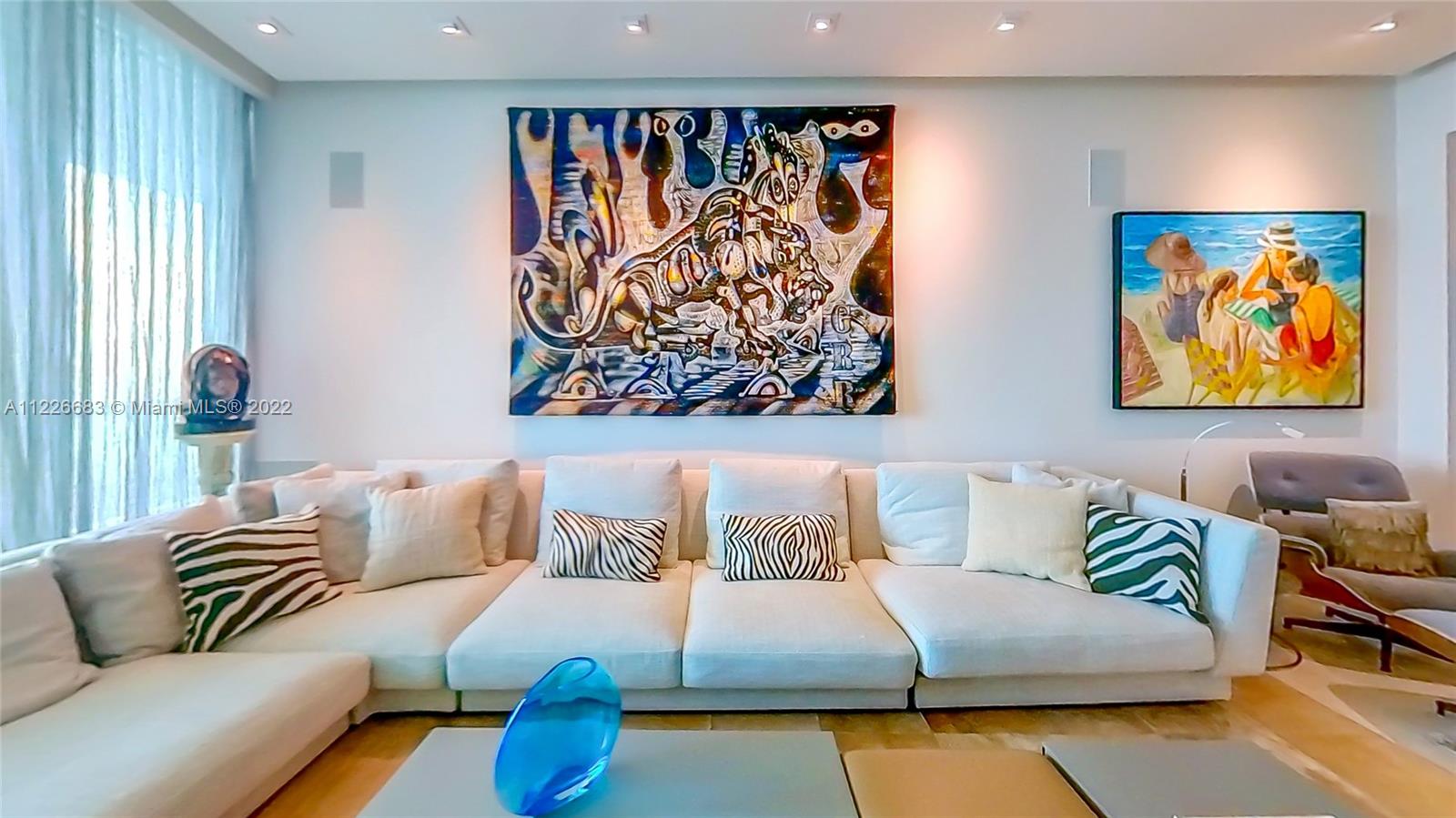 SANTA MARIA CONDO - Residential