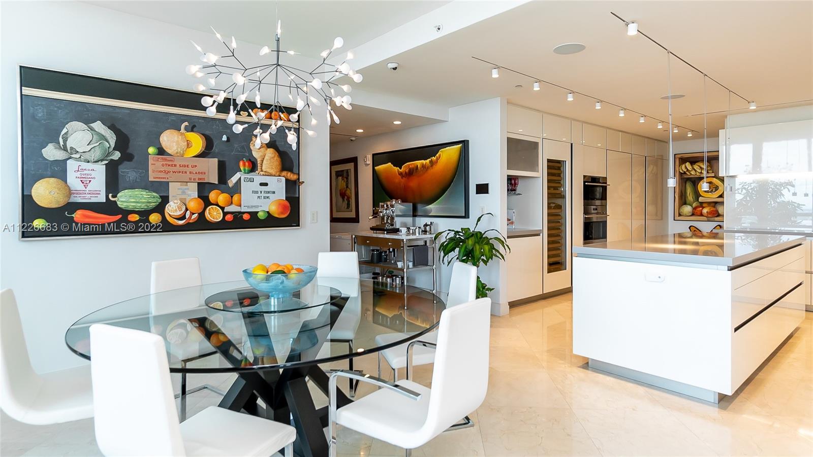 SANTA MARIA CONDO - Residential