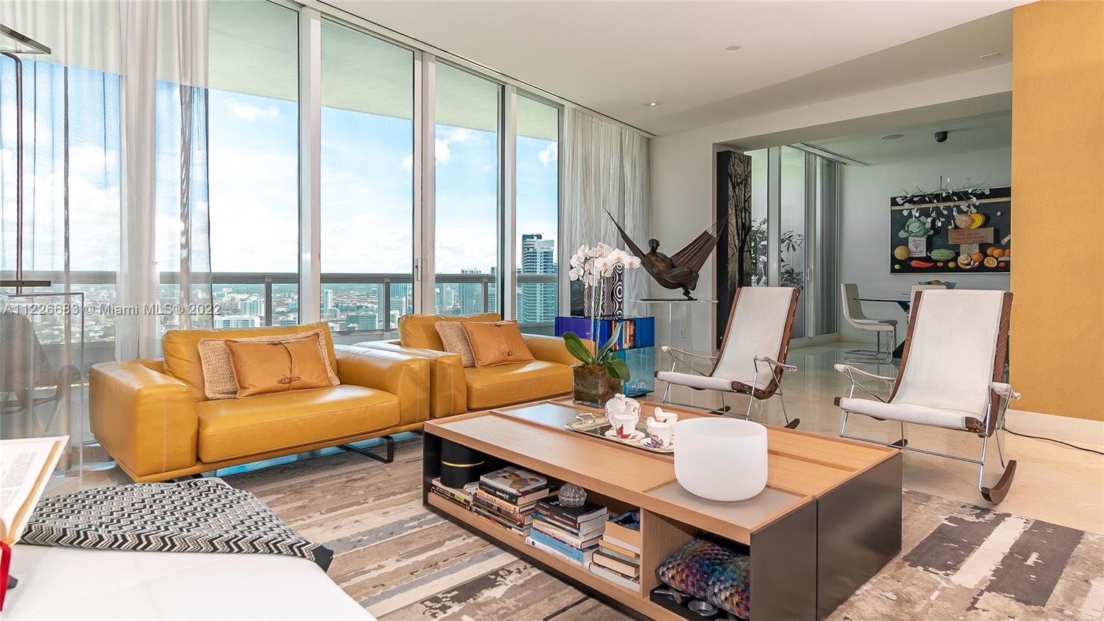 SANTA MARIA CONDO - Residential