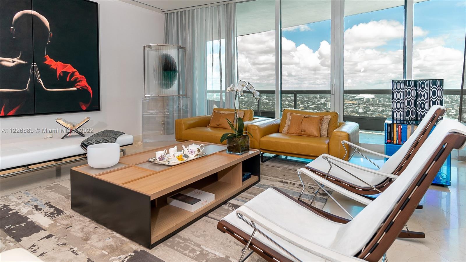 SANTA MARIA CONDO - Residential