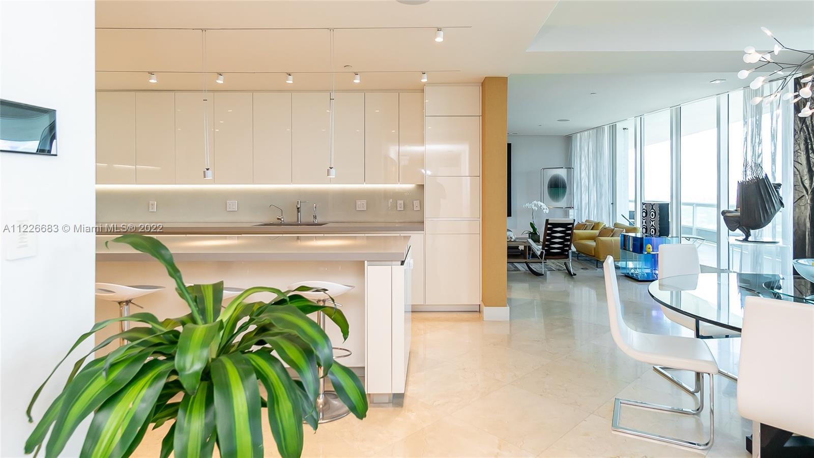 SANTA MARIA CONDO - Residential