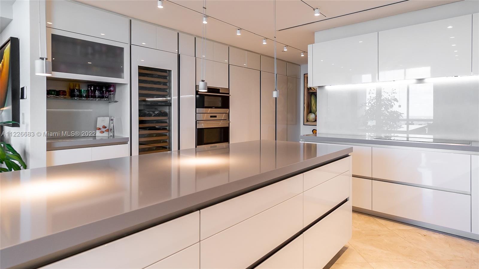 SANTA MARIA CONDO - Residential