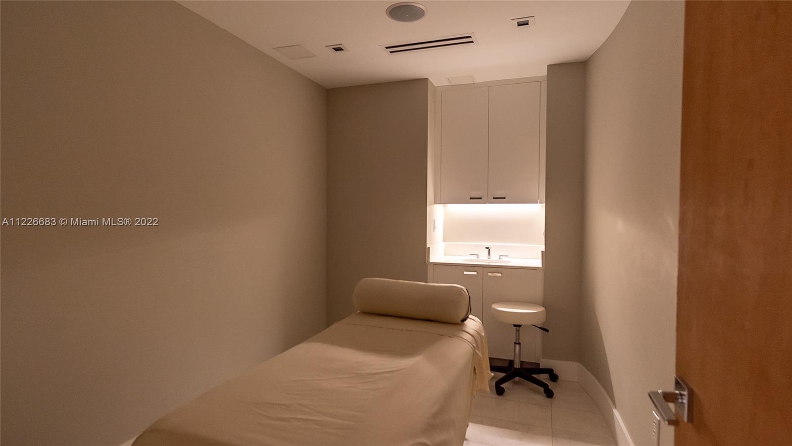 SANTA MARIA CONDO - Residential