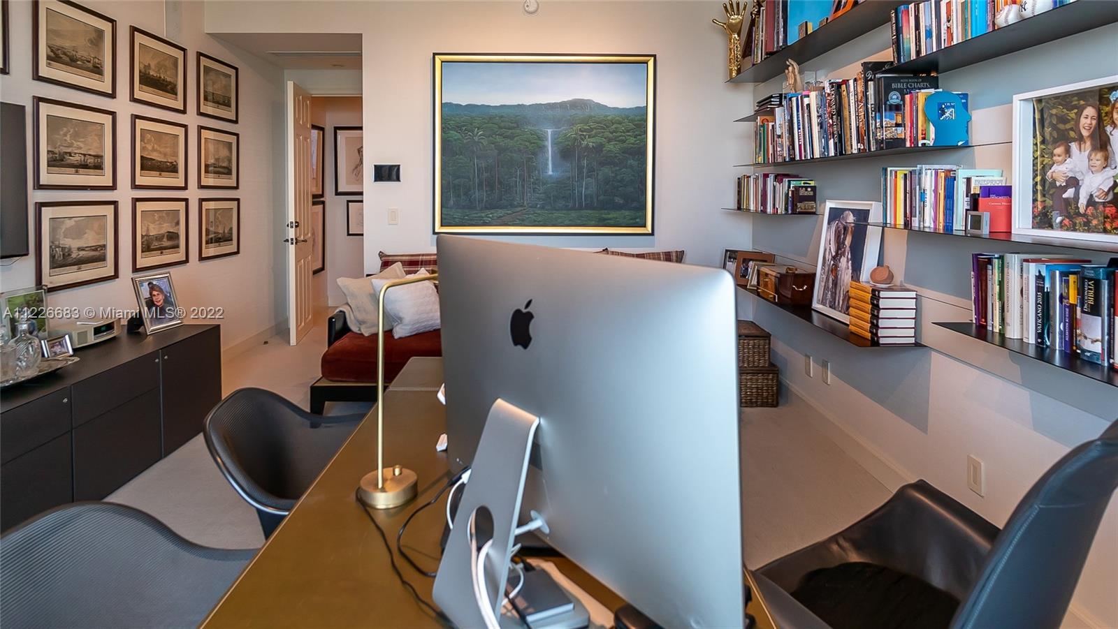 SANTA MARIA CONDO - Residential