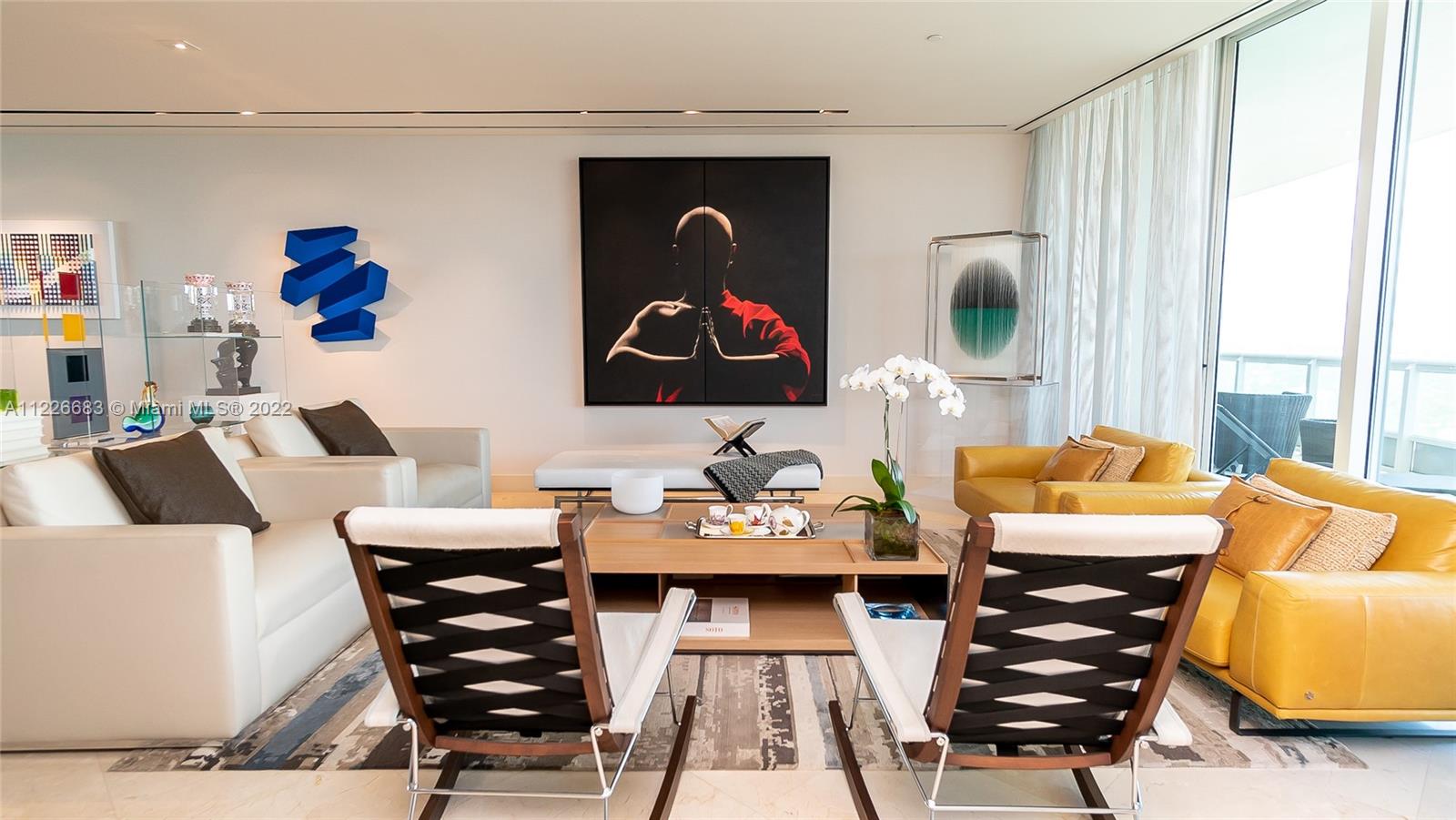 SANTA MARIA CONDO - Residential